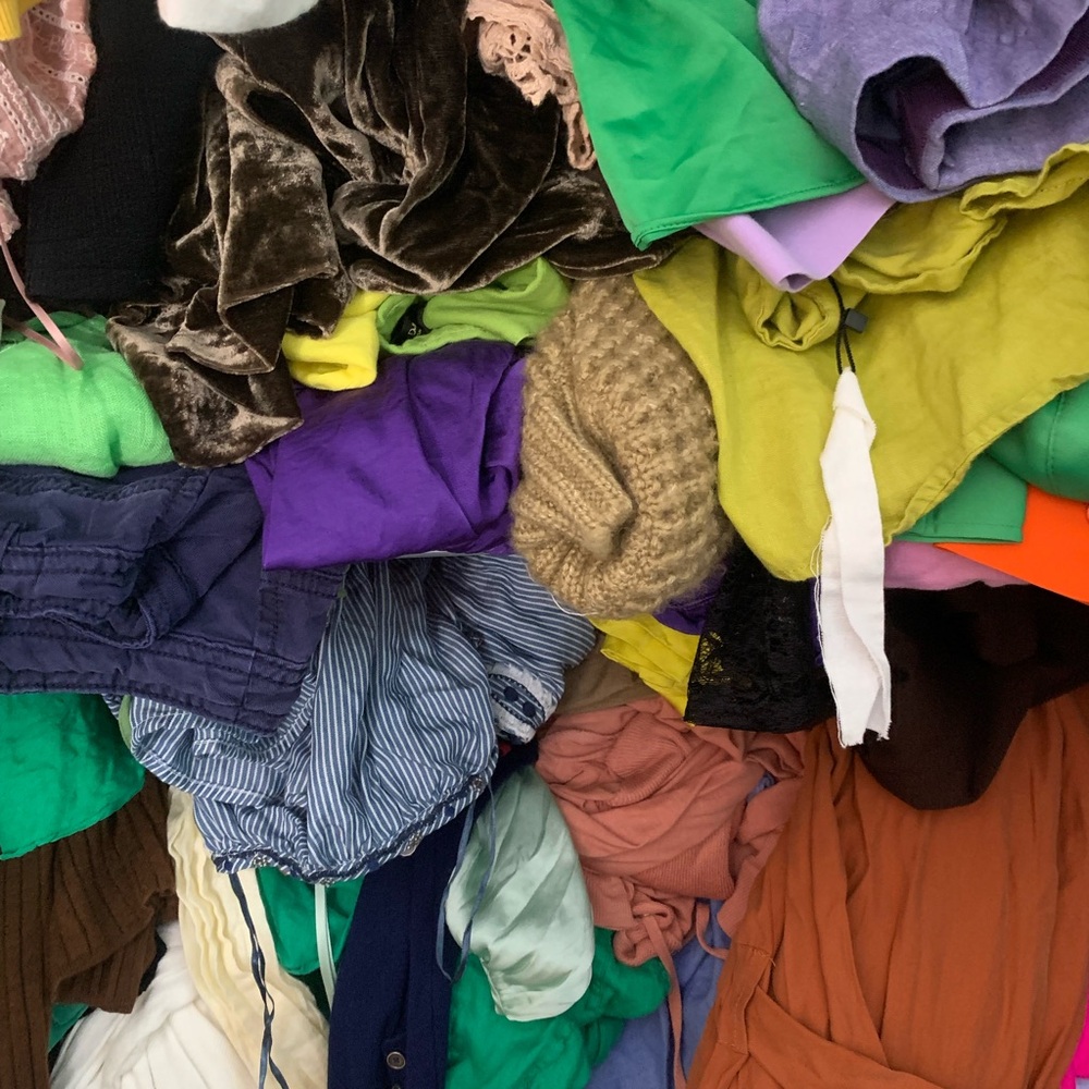 100 pieces of  Clothing Bundle